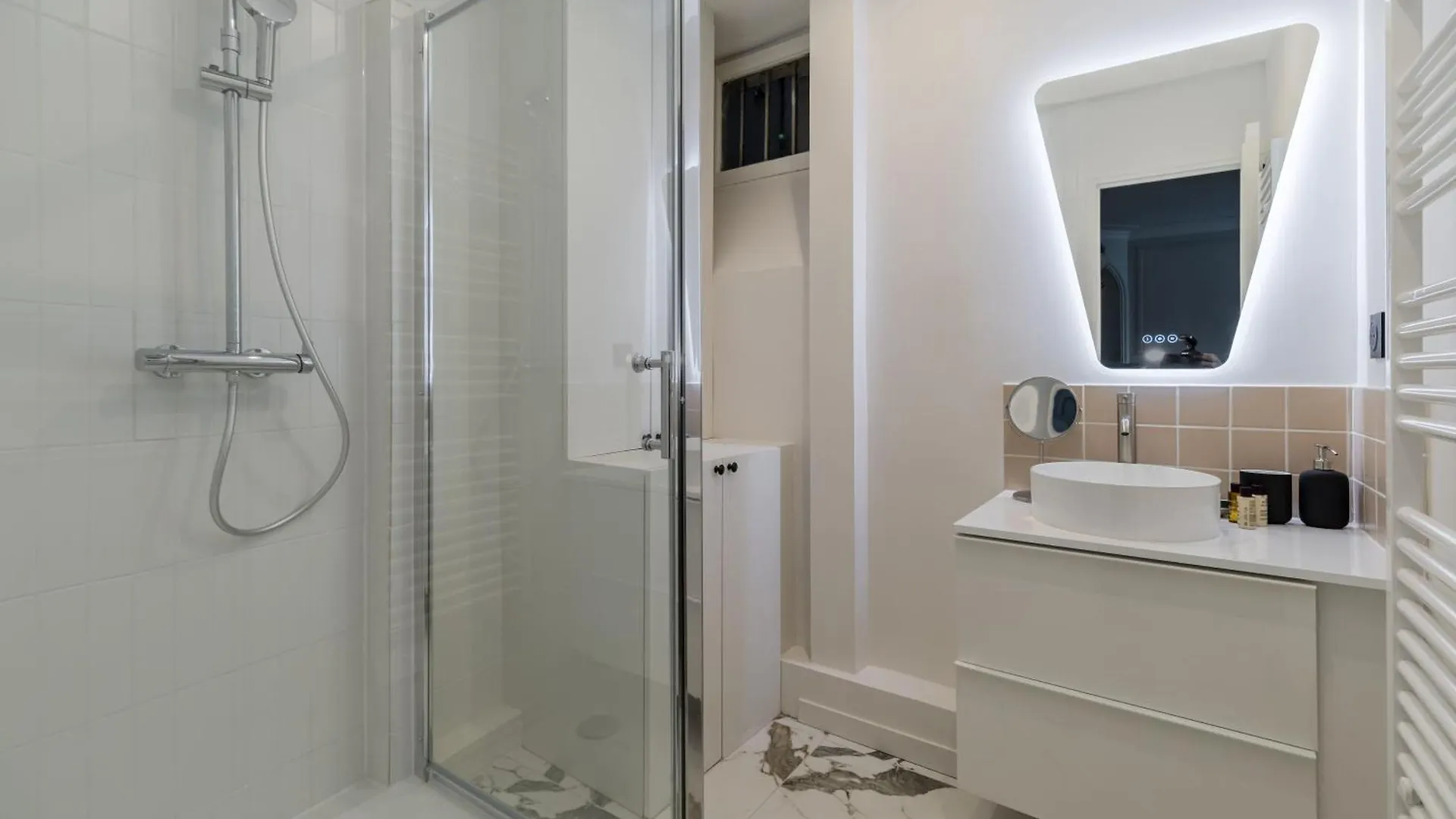 Poetic - Saint Lazare Apartment *