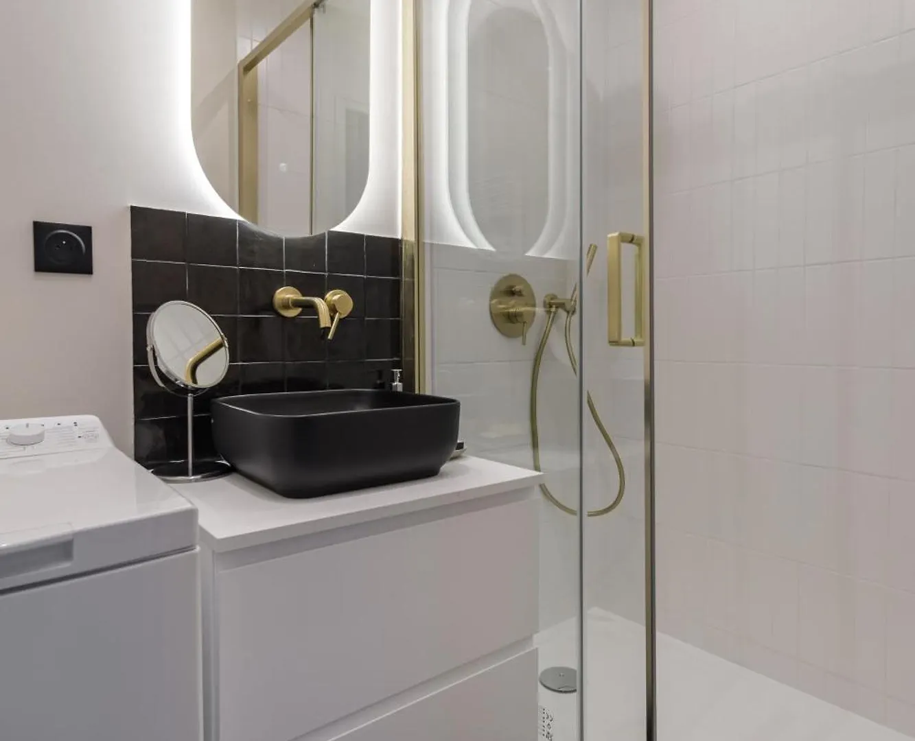 Poetic - Saint Lazare Apartment