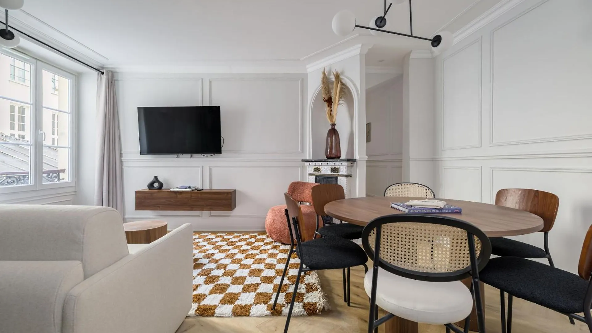 Apartment Poetic - Saint Lazare